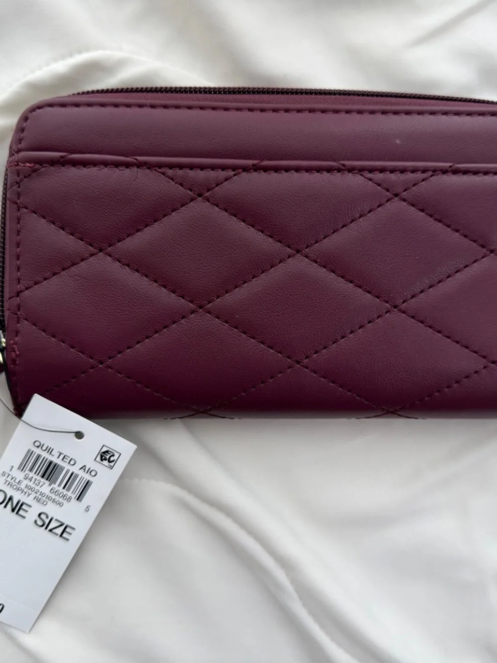 Giani Bernini Aio Quilted Wallet- Burgundy